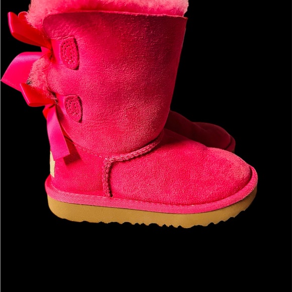 Uggs kids Bailey bow Boots excellent condition - Picture 6 of 10